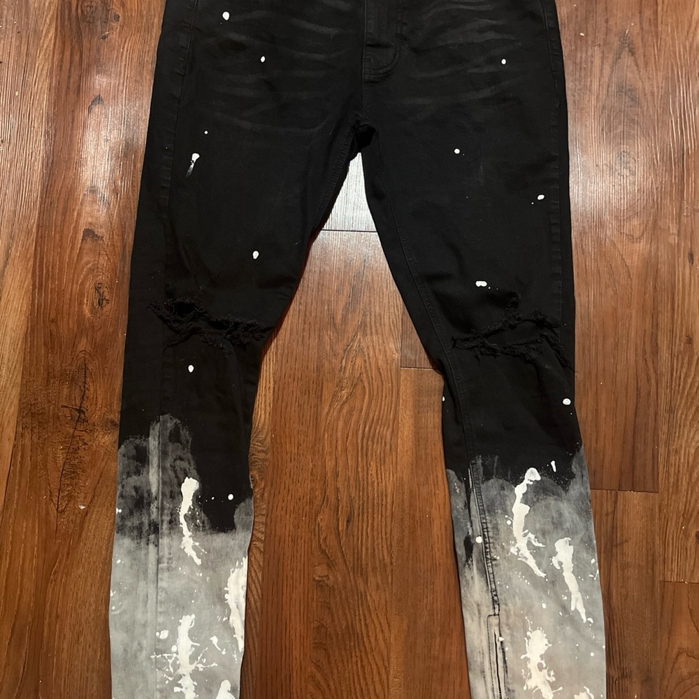 Serenade Men's Black Paint-Splash Skinny Jeans with Washed Gray Hem & Ankle Zipp - Picture 7 of 13